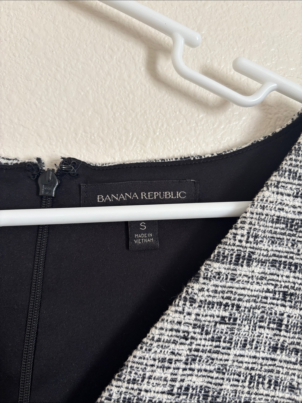 Banana Republic Black and Gray Tweed V-Neck Mini Dress - Picture 2 of 5